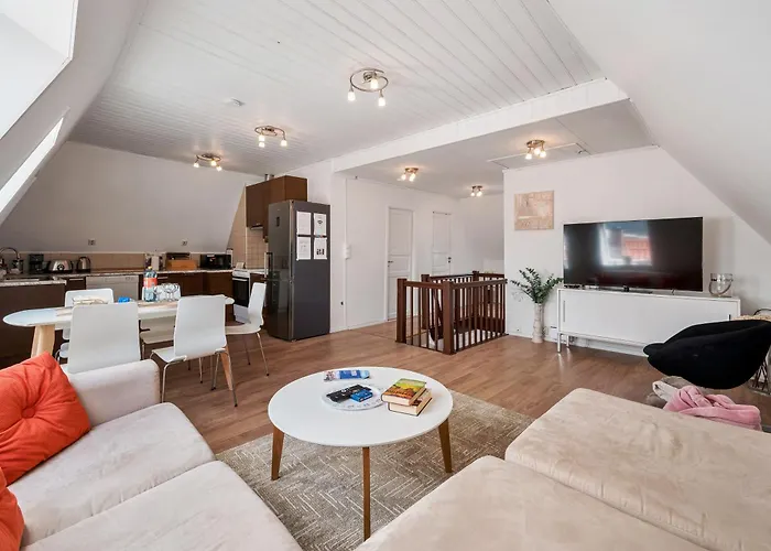3 Bedroom Apartment In Heart Of Bergen